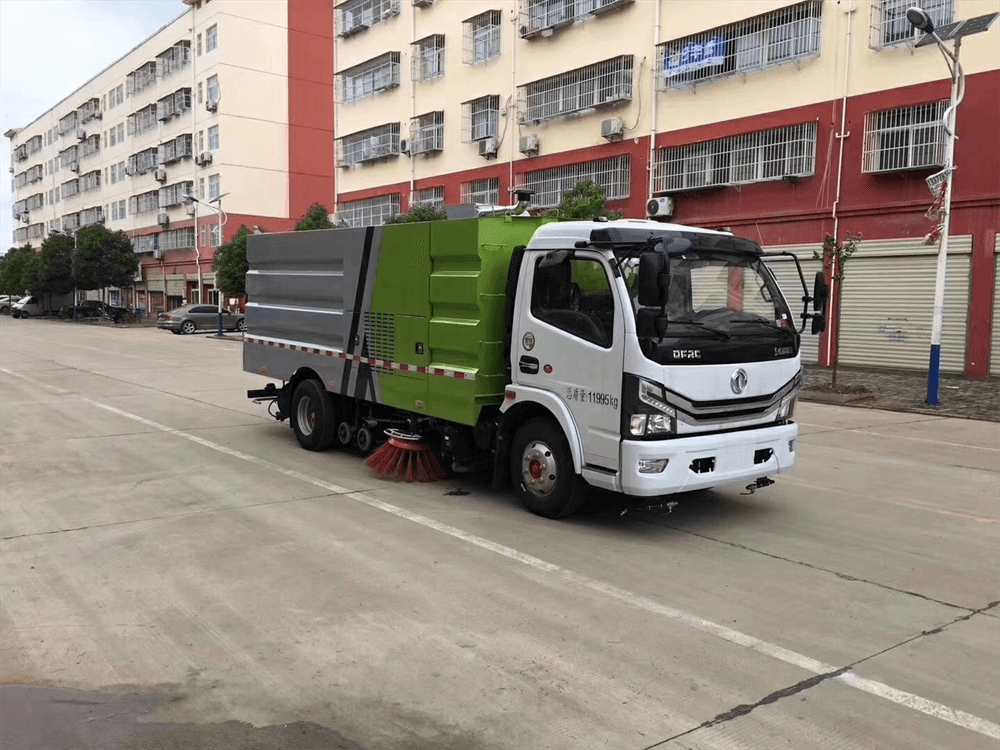 8方洗掃車(chē)-程力東風(fēng)多利卡道路清洗8方洗掃車(chē)廠家價(jià)格